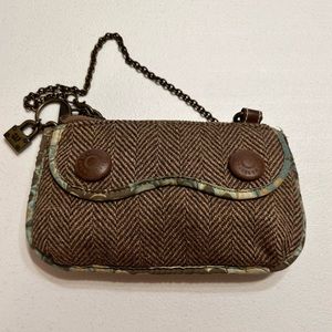 Gap Fall 2004 Chevron Wristlet w/ Lock/Key Charm